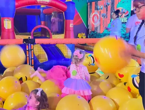 Ball Pit / GaGa Ball